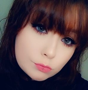 Meet your Posher, Kat